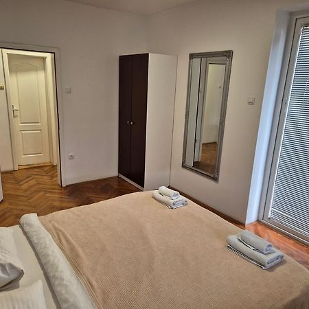 Apartmani Jasmin Novi Sad Eksteriør billede
