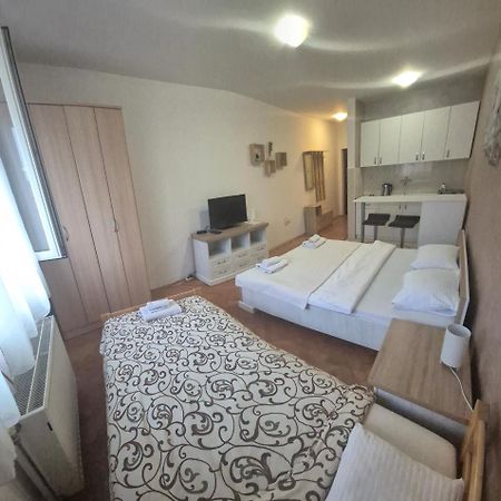 Apartmani Jasmin Novi Sad Eksteriør billede