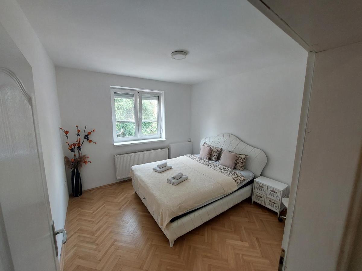 Apartmani Jasmin Novi Sad Eksteriør billede