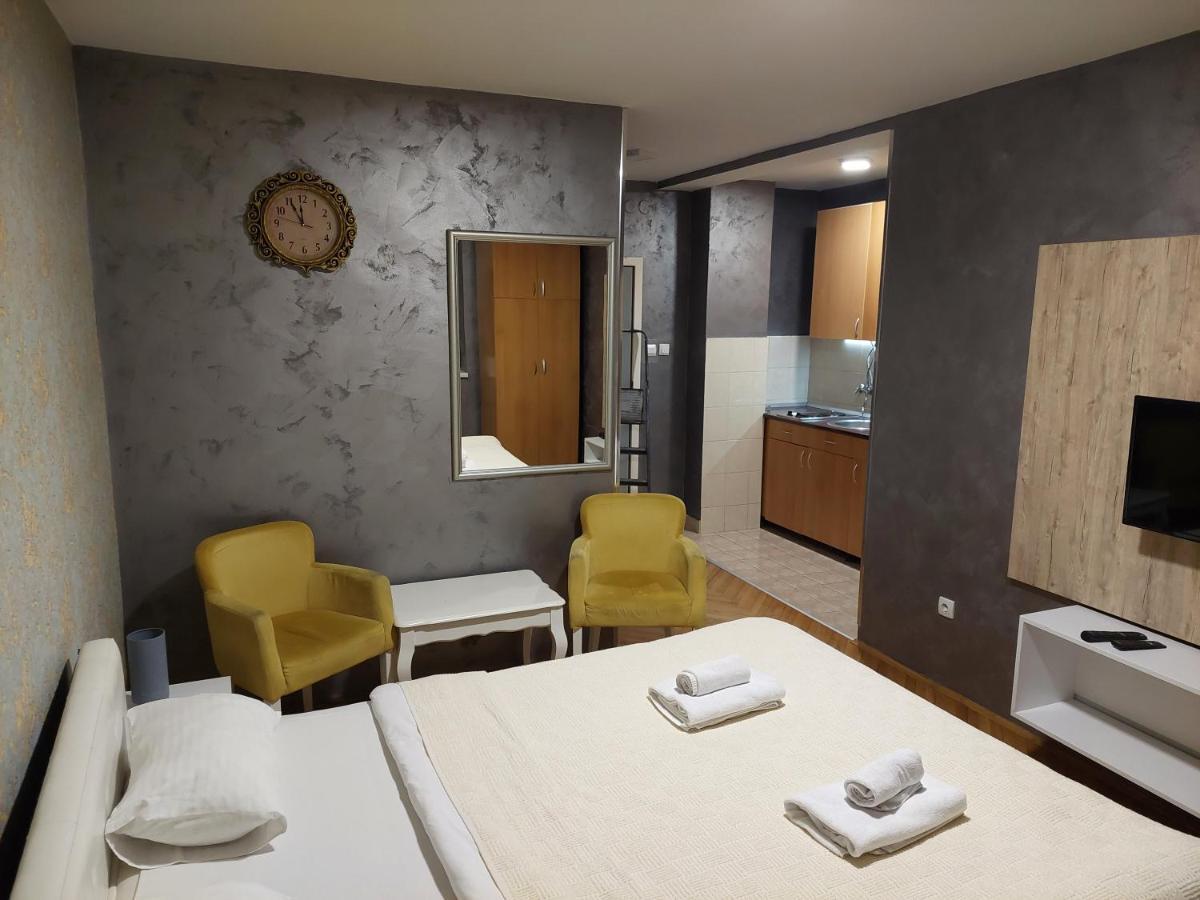 Apartmani Jasmin Novi Sad Eksteriør billede