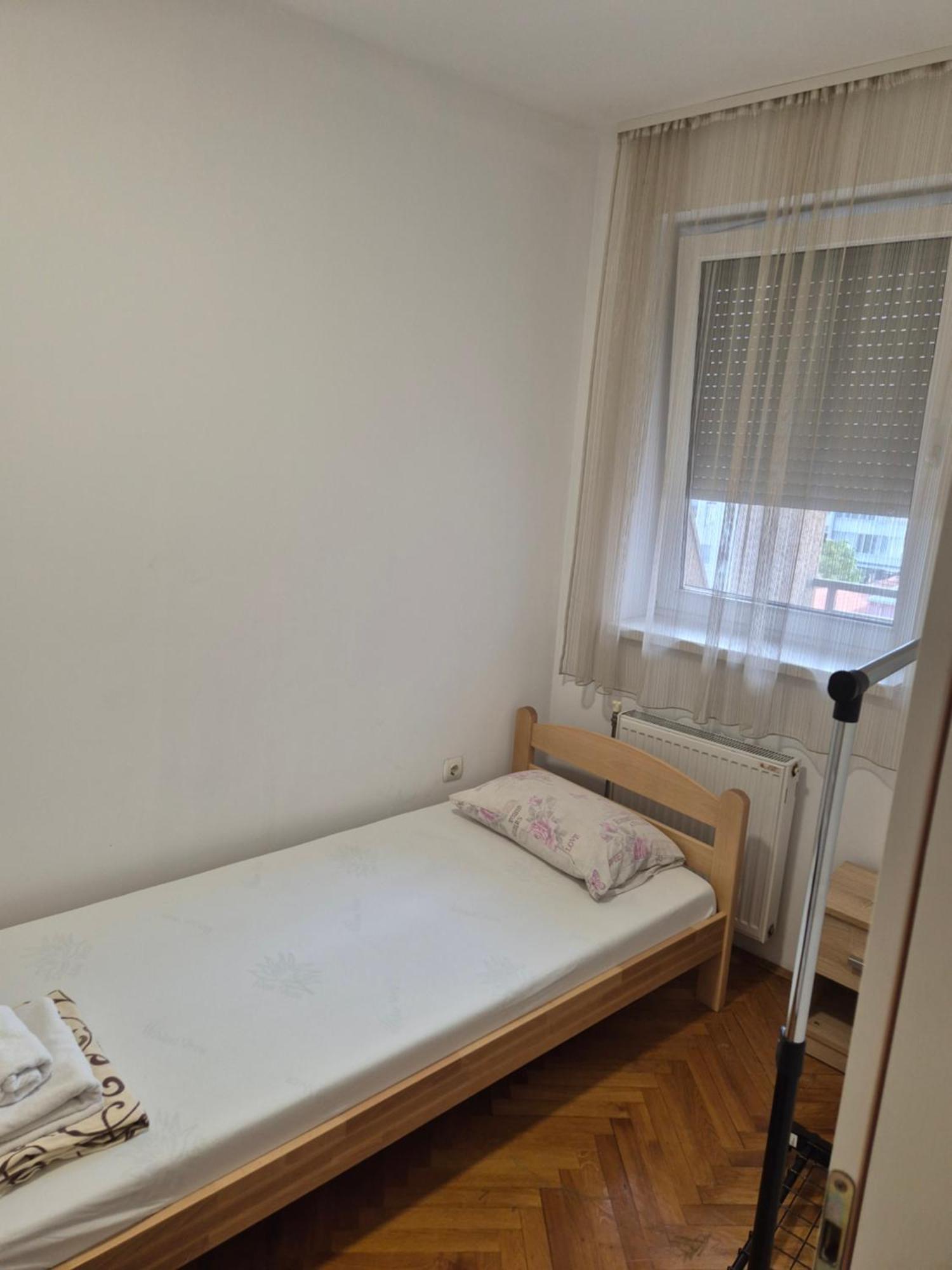 Apartmani Jasmin Novi Sad Eksteriør billede