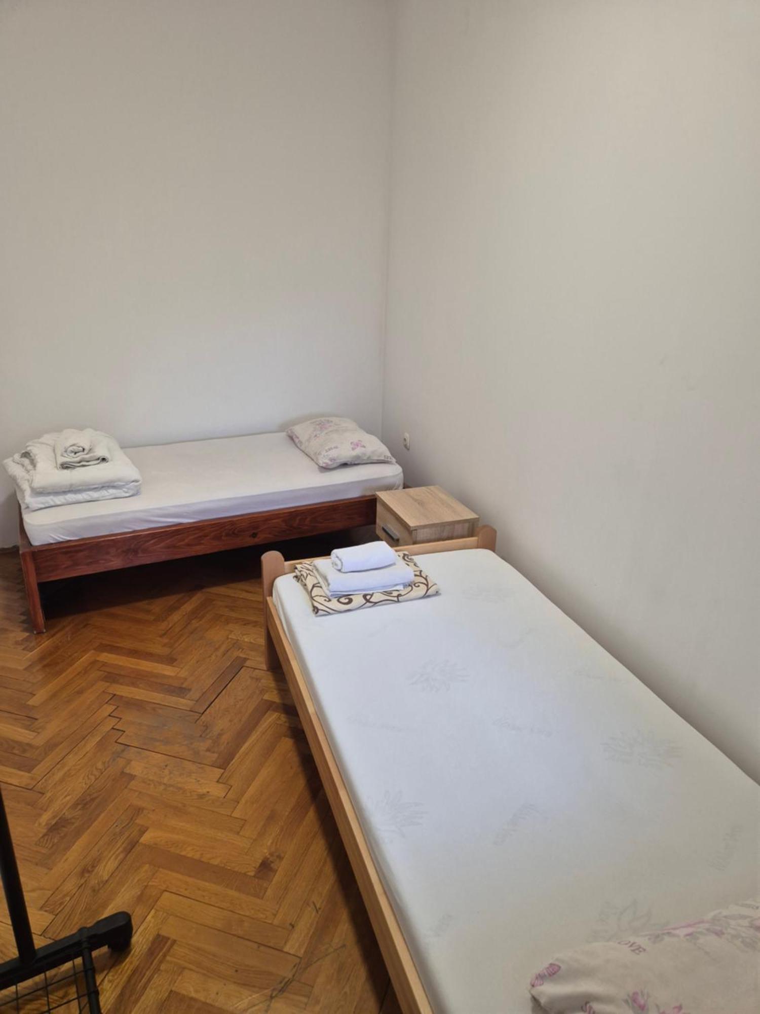 Apartmani Jasmin Novi Sad Eksteriør billede