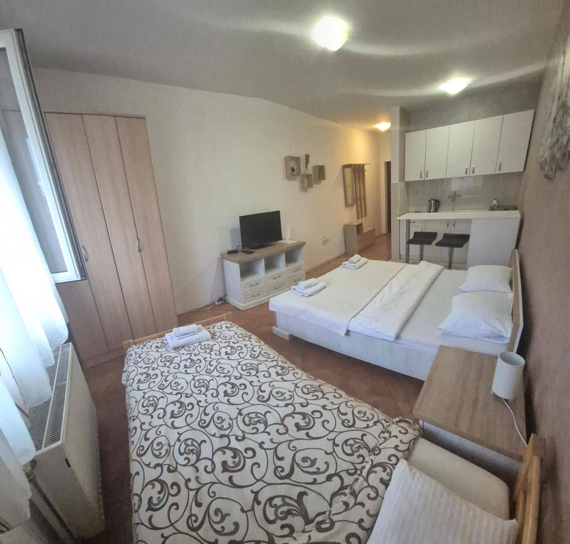 Apartmani Jasmin Novi Sad Eksteriør billede